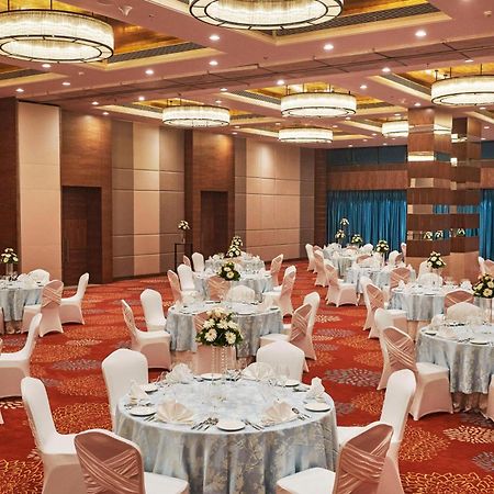 Hilton Garden Inn Lucknow Luaran gambar