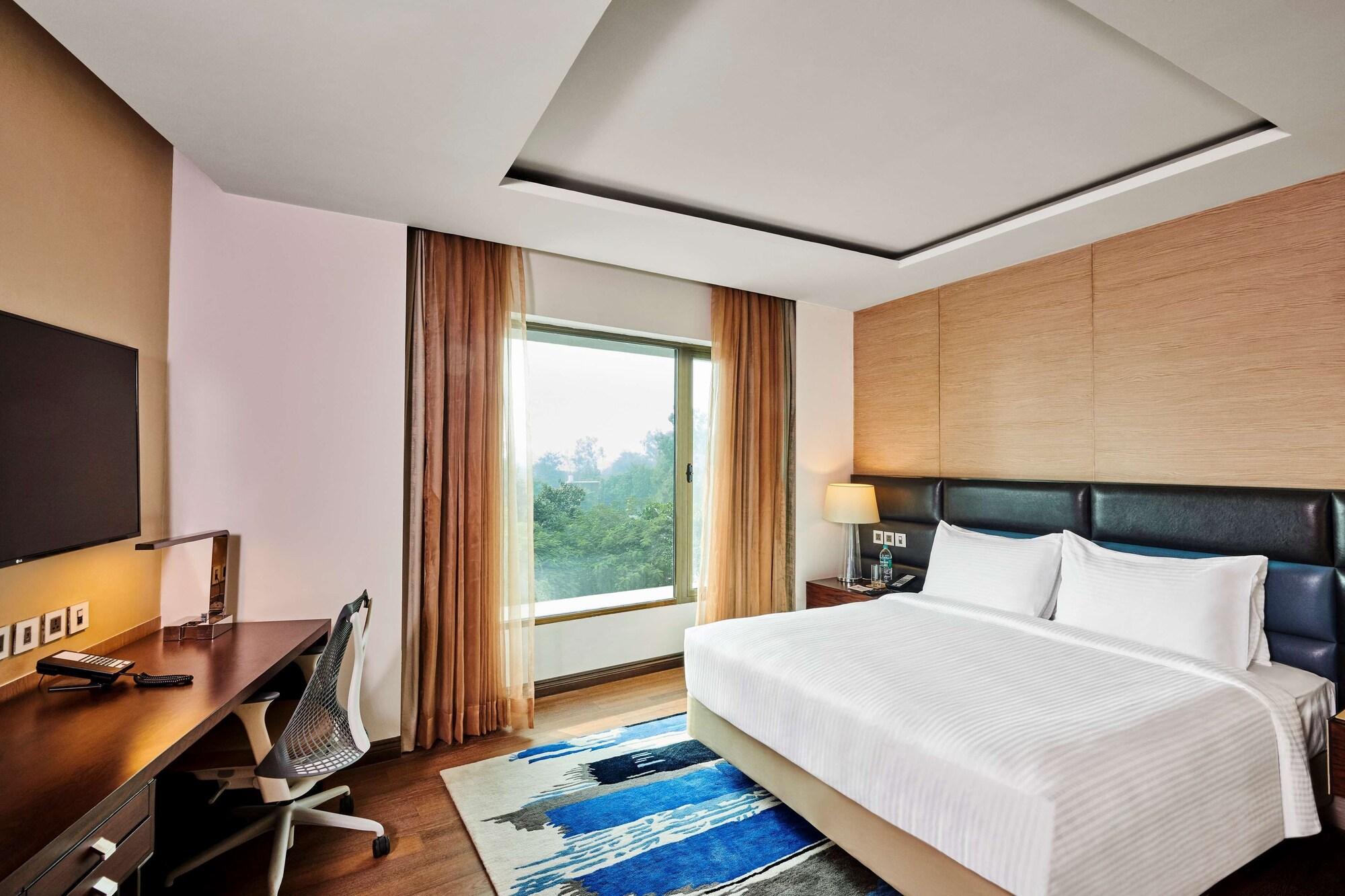 Hilton Garden Inn Lucknow Luaran gambar