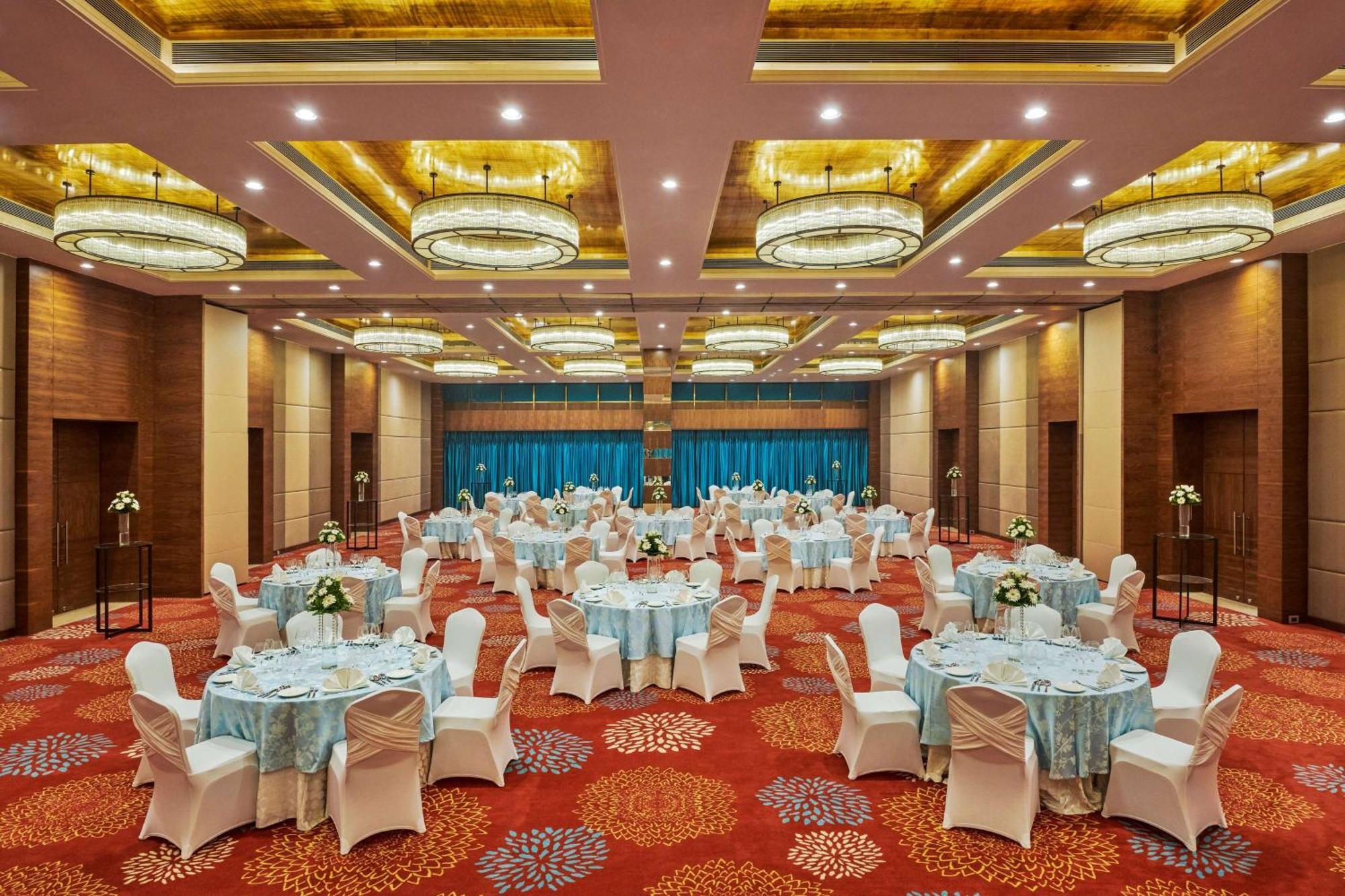 Hilton Garden Inn Lucknow Luaran gambar