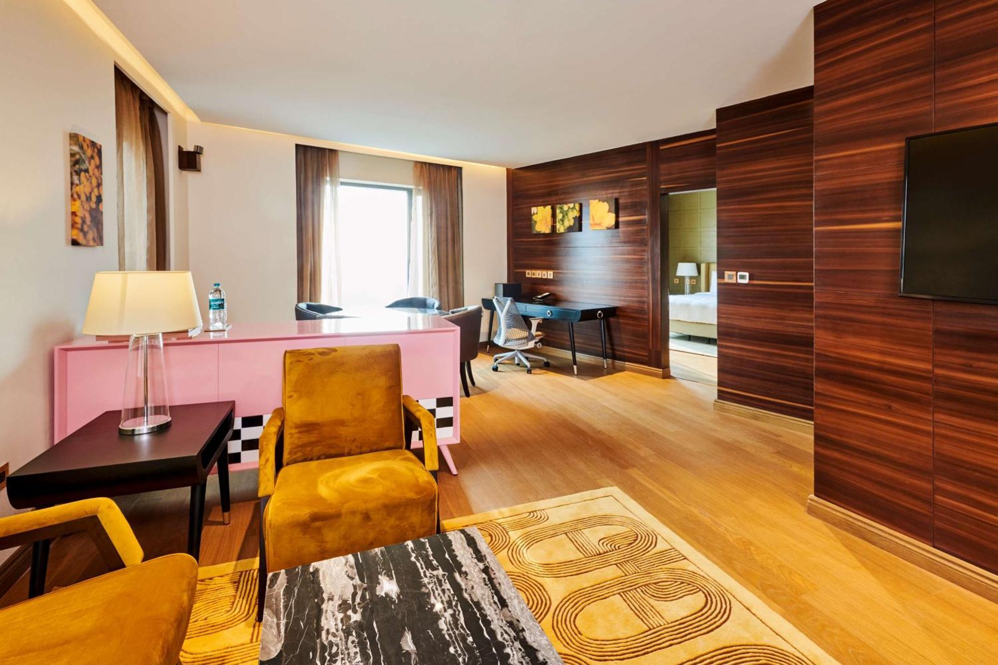 Hilton Garden Inn Lucknow Luaran gambar
