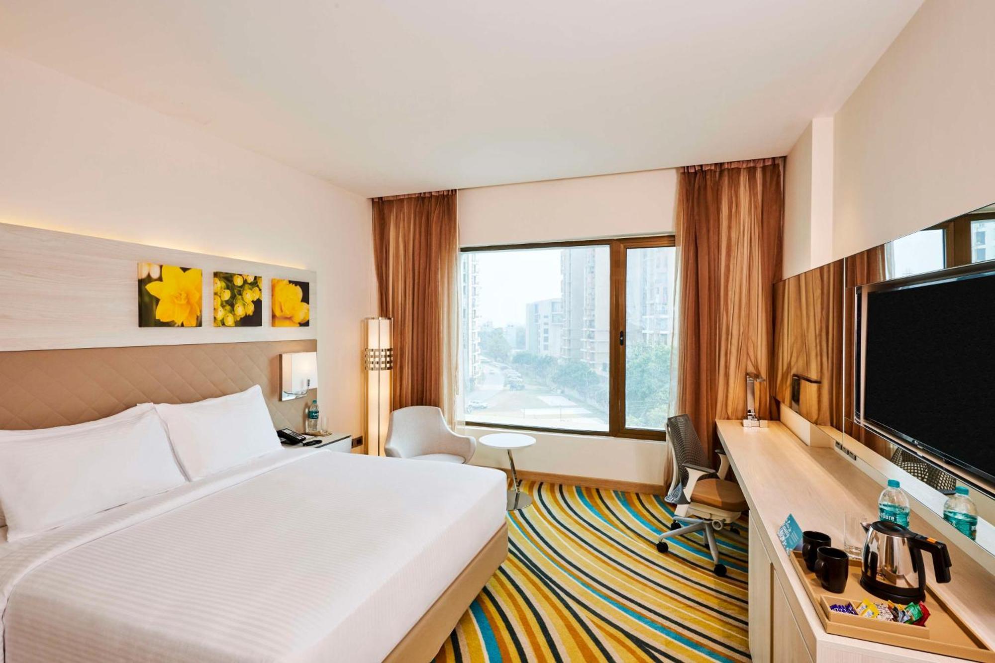 Hilton Garden Inn Lucknow Luaran gambar