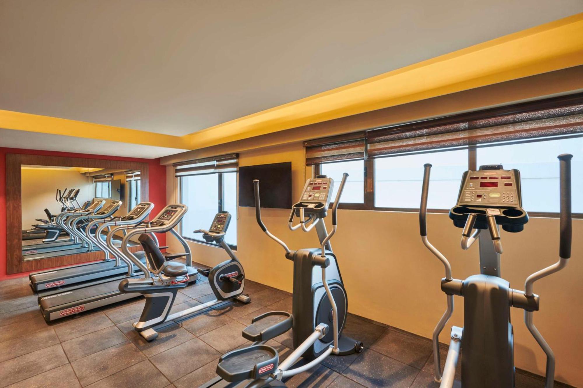 Hilton Garden Inn Lucknow Luaran gambar